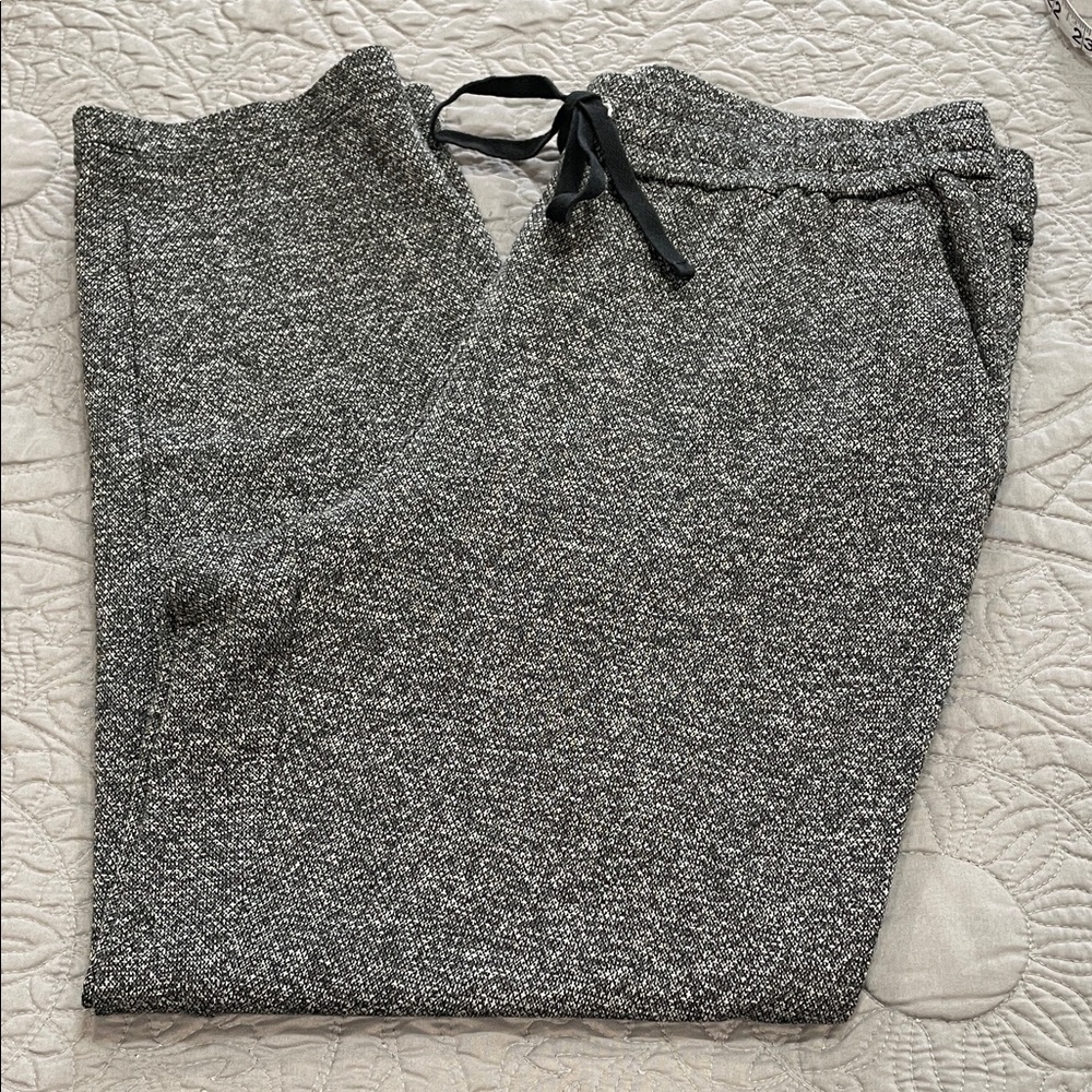 LOFT Black and White knit Pants M